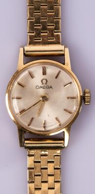 Appraisal: A lady's ct gold cased Omega wristwatch the circular dial