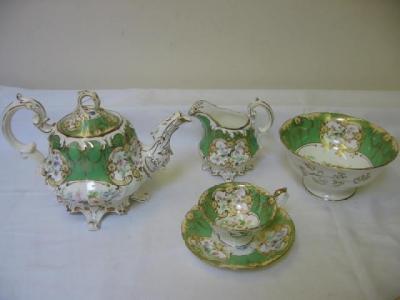 Appraisal: A VICTORIAN PORCELAIN TEA SET for eight settings the baluster