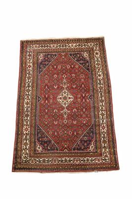 Appraisal: A Hamadan rug north west Persia modern x in x