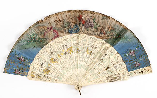 Appraisal: PAPER AND PIERCED BONE FOLDING FAN Late th CenturyDouble-sided paper