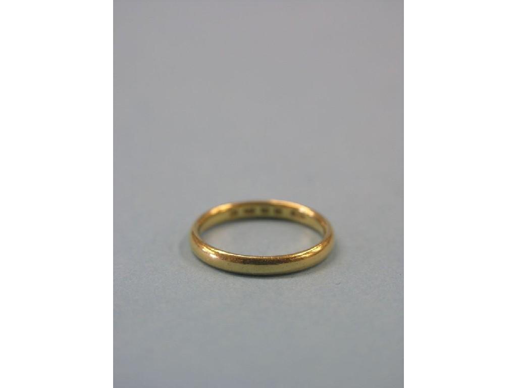 Appraisal: A ct gold band wedding ring ring size N grams