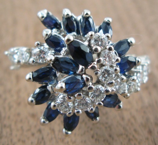 Appraisal: SAPPHIRE DIAMOND AND WHITE GOLD RING The k white gold