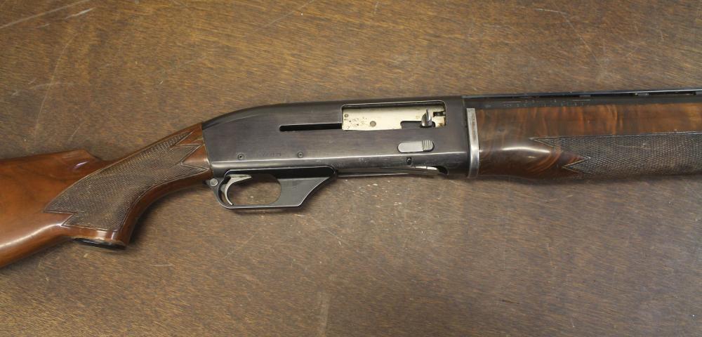 Appraisal: ITHACA MAG- DELUXE VENT MODEL SEMI AUTOMATIC SHOTGUN gauge only