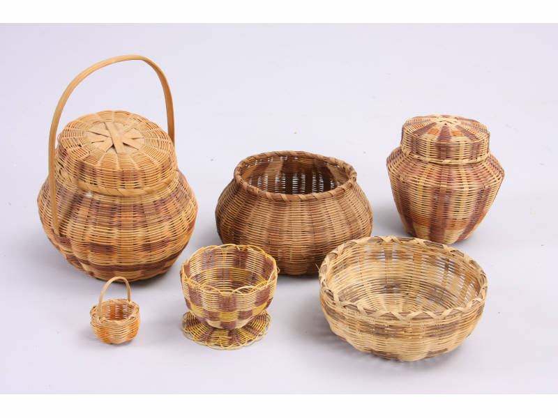 Appraisal: Six NC Cherokee Baskets honeysuckle vine woven baskets one lidded