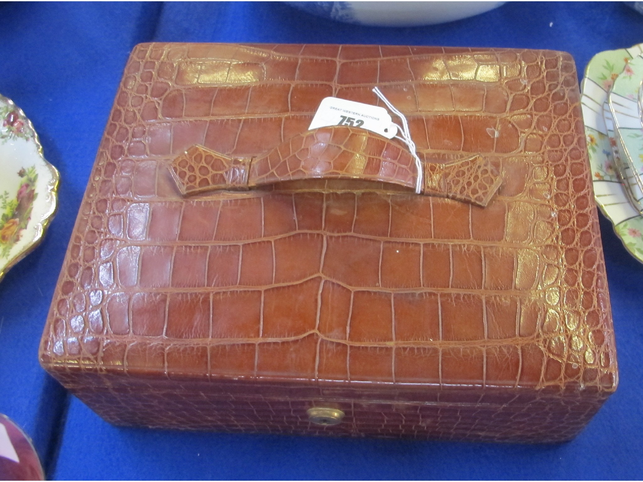 Appraisal: An animal skin jewellery box