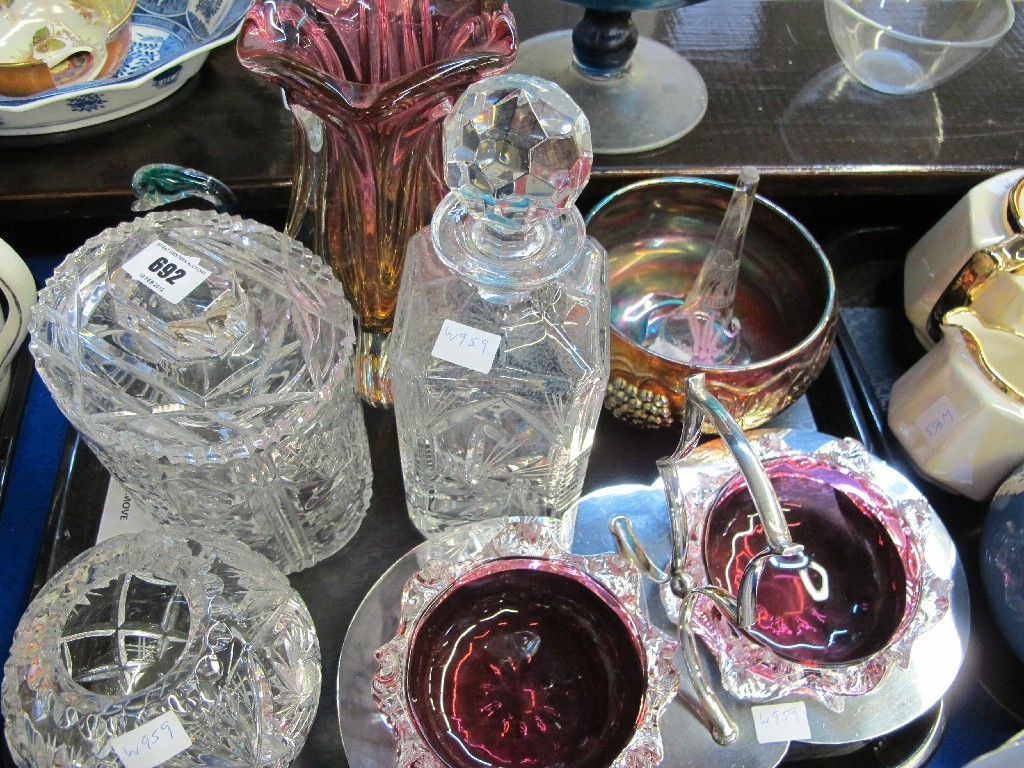 Appraisal: Tray of assorted glass - carnival crystal etc