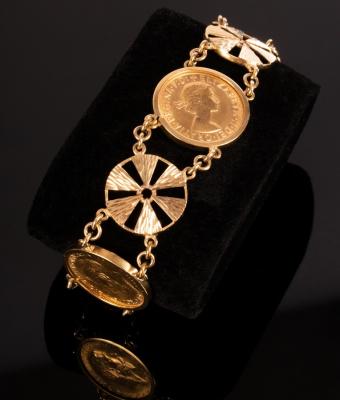 Appraisal: Three gold sovereigns mounted as a bracelet the sovereigns SA