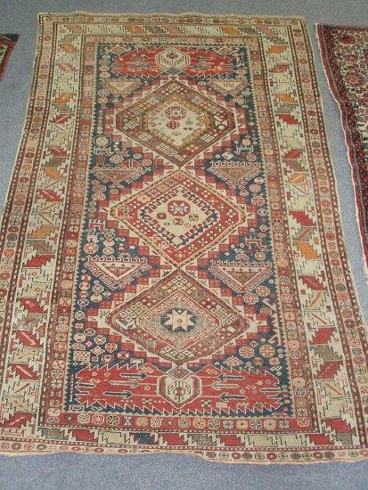 Appraisal: A Hamadan rug with central triple pole medallion on a