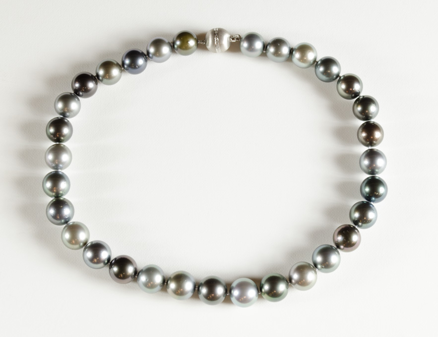 Appraisal: TAHITIAN MULTI-COLOR BLACK PEARL NECKLACE measuring inches in length and