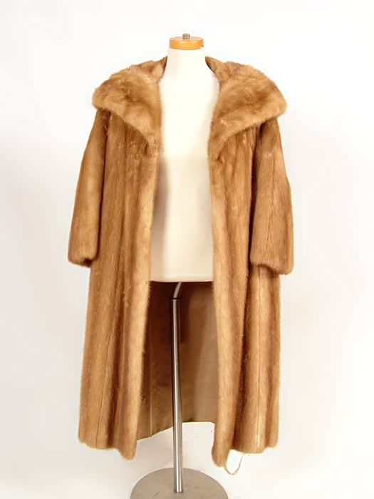 Appraisal: FULL LENGTH MINK COAT Full collar full length coat Measures