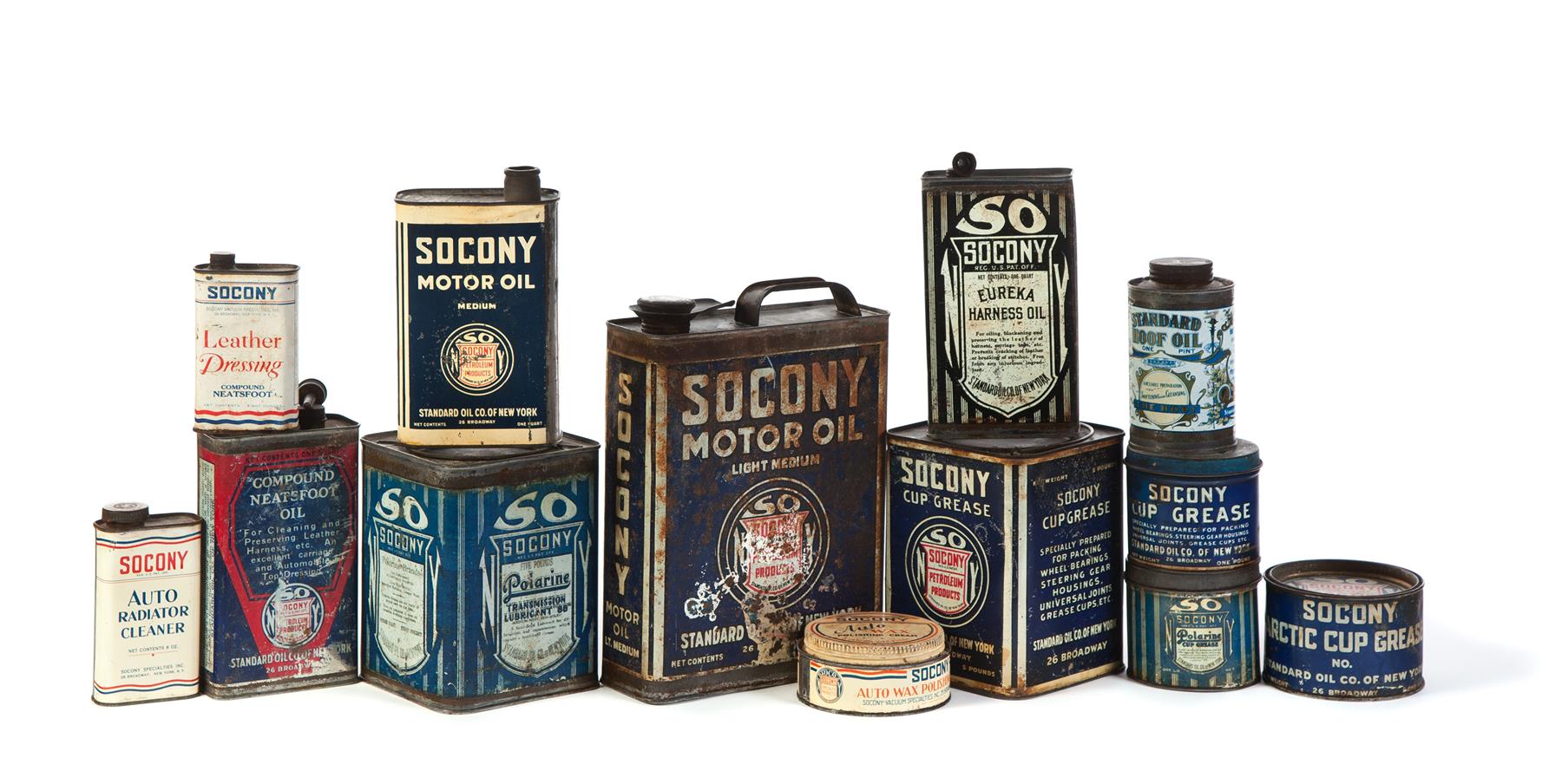 Appraisal: THIRTEEN SOCONY CANS American early-mid th century Two oz flat