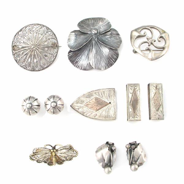 Appraisal: A collection of silver jewelry including one bracelet one pendant