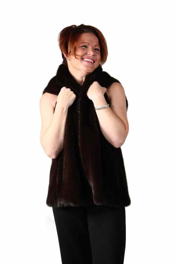 Appraisal: FUR VEST - A fine quality natural dark brown female