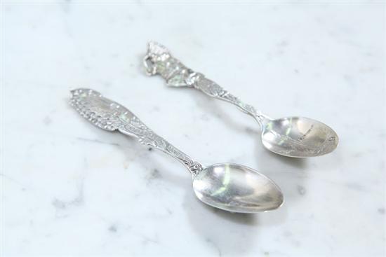 Appraisal: TWO STERLING SOUVENIR SPOONS One ''Seeing Chicago'' with tour bus