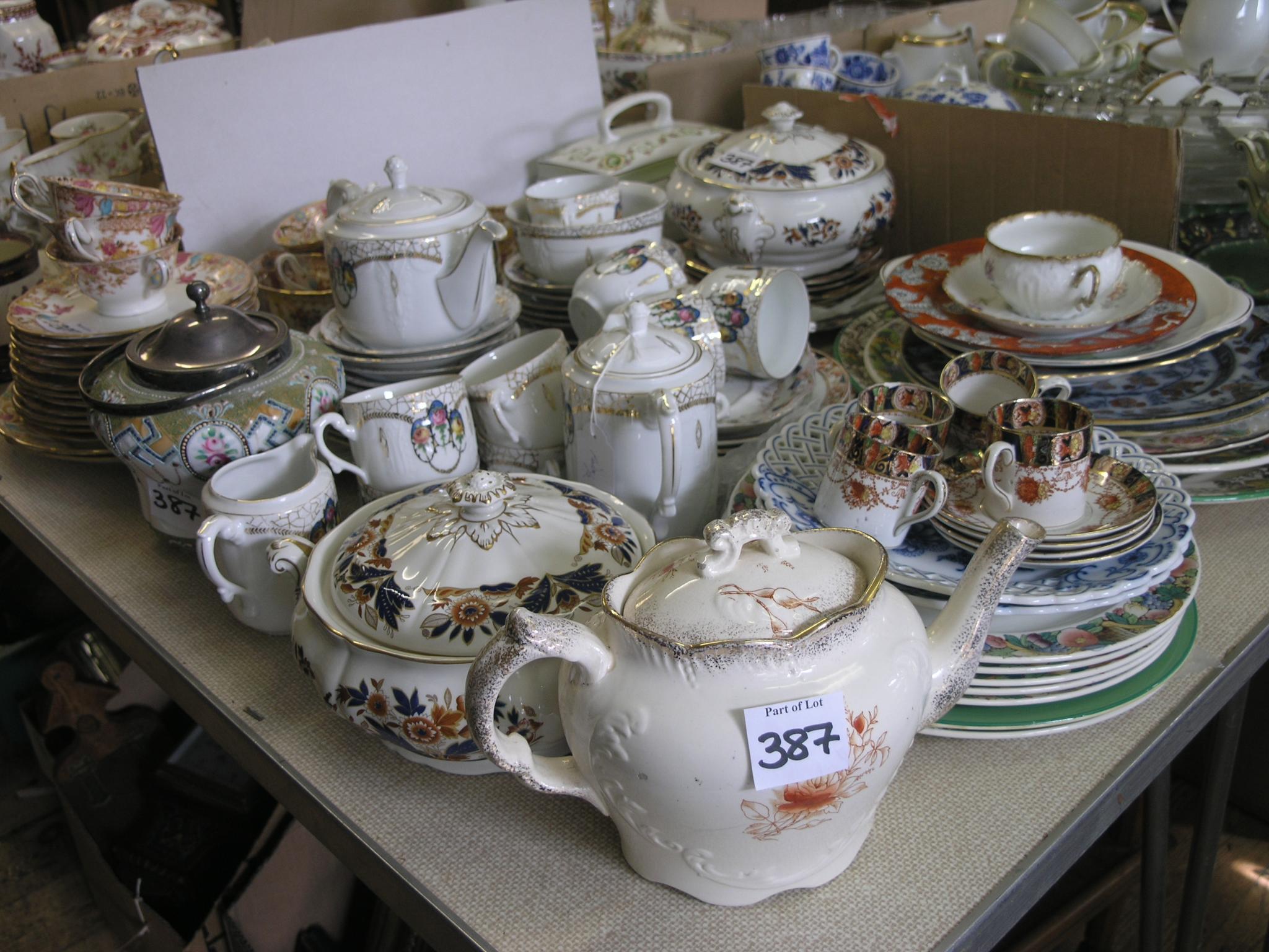 Appraisal: Ceramic tableware including two part teasets