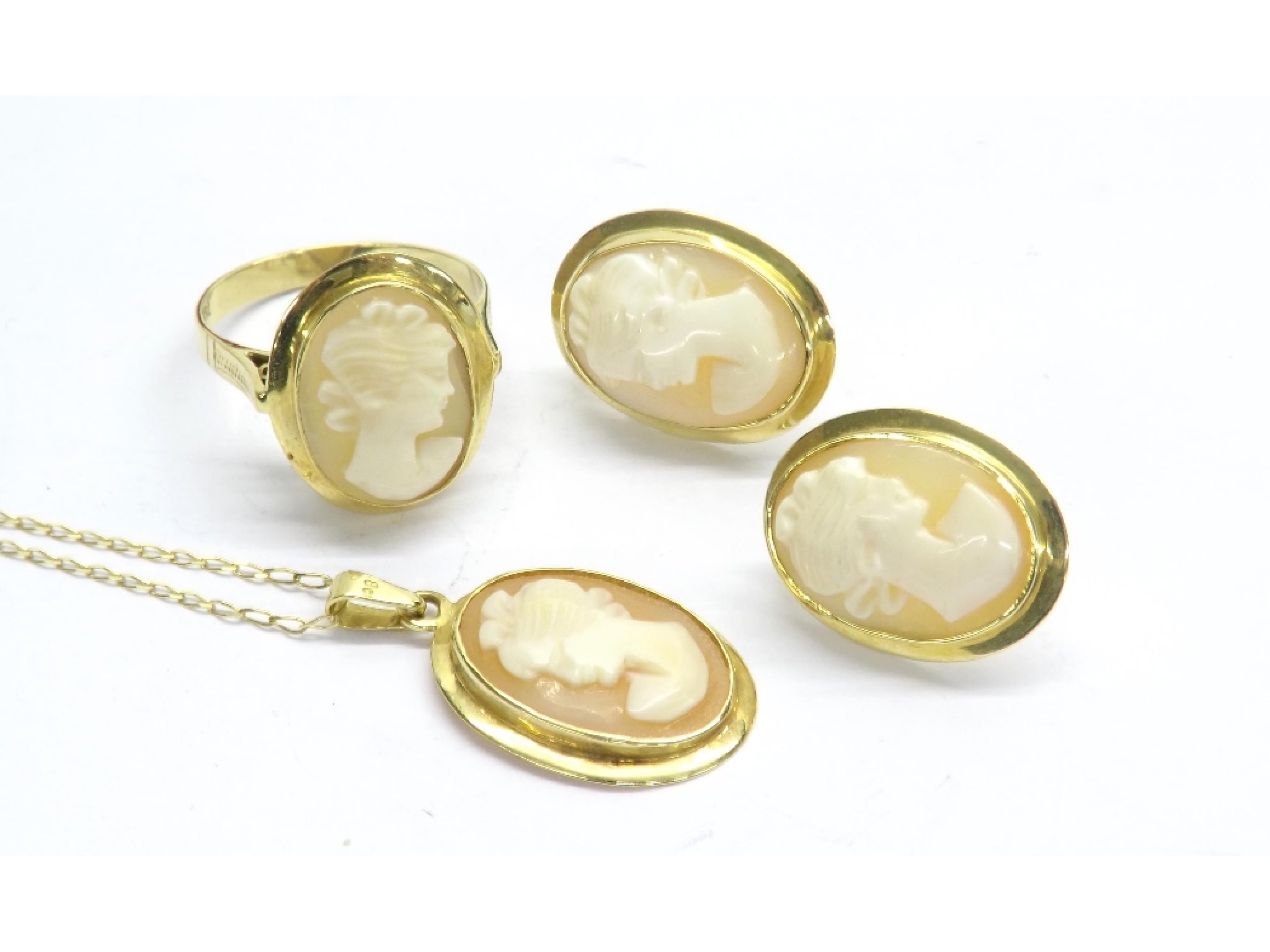 Appraisal: ct cameo suite of jewellery comprising a ring pair of