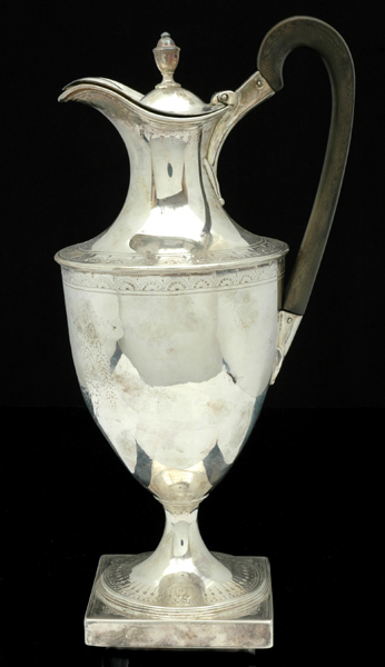 Appraisal: A GEORGE III STERLING SILVER WATER JUG Maker's mark John