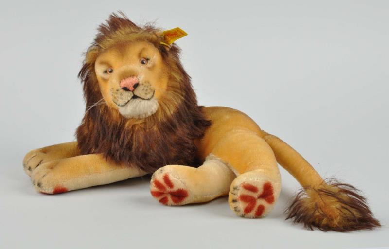 Appraisal: Steiff Lion This lion includes his ear tag and ear