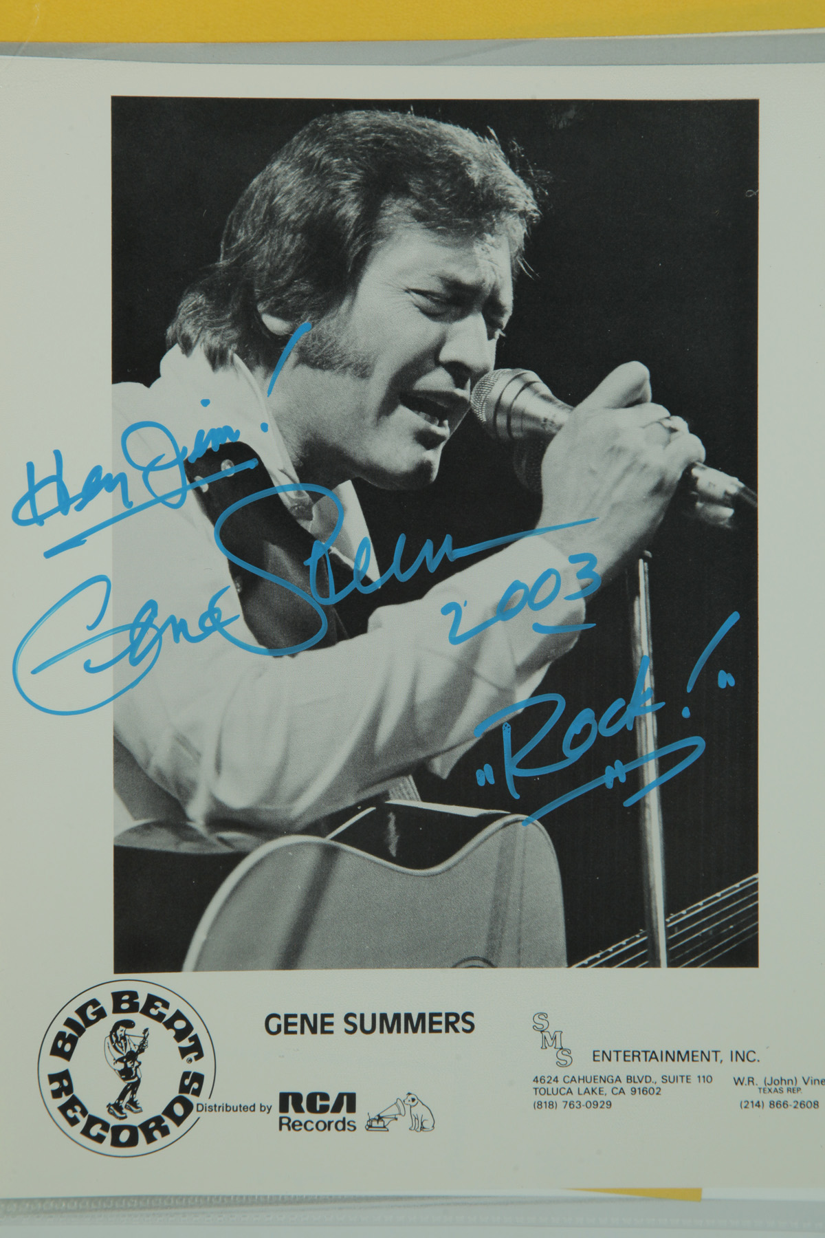 Appraisal: COLLECTION OF MUSICIAN AUTOGRAPHS Collection includes Loretta Lynn Gene Summers