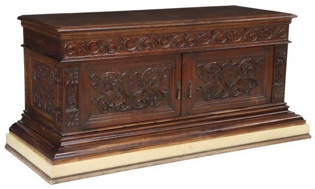 Appraisal: Spanish Baroque style oak hall bench th c hinged lid