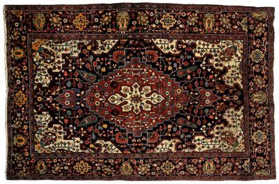 Appraisal: Ferahan Sarouk rug finely woven with serrated central medallion with