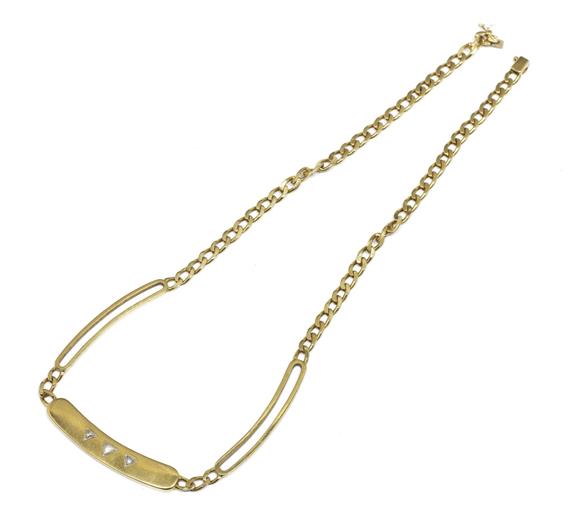 Appraisal: A GOLD AND DIAMOND NECKLACE Yellow gold g The top