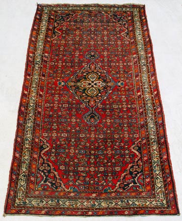 Appraisal: HAND WOVEN ORIENTAL RUG HERIZ APPROX ' x '