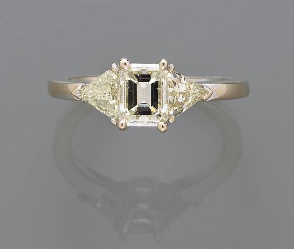 Appraisal: A diamond three-stone ring estimated total diamond weight carats mounted