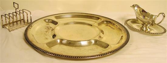 Appraisal: Silverplate including a covered vegetable dish gray boat on liner