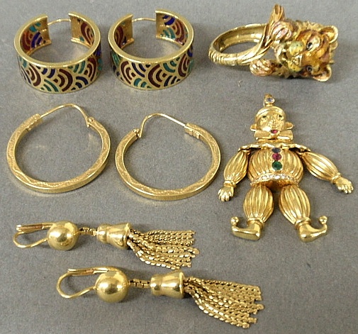 Appraisal: - Group of k gold jewelry- three pairs of earrings