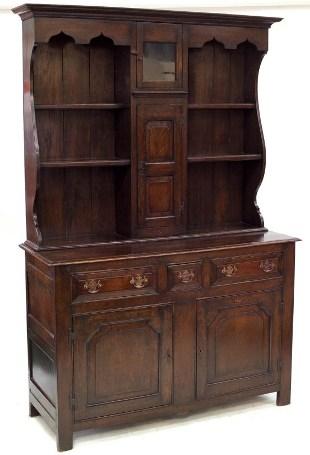 Appraisal: OAK DRESSER in EARLY th CENTURY STYLE early th century