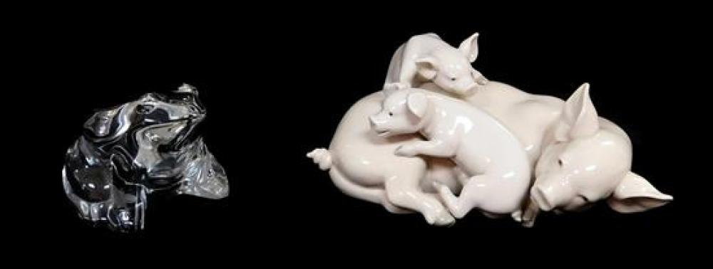 Appraisal: Baccarat glass frog along with Lladro mother pig and piglets