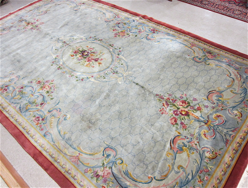 Appraisal: MAINLAND CHINESE CARPET French Aubusson design hand knotted wool '