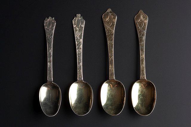 Appraisal: A PAIR OF SILVER GILT DOG NOSE SWEET MEAT SPOONS