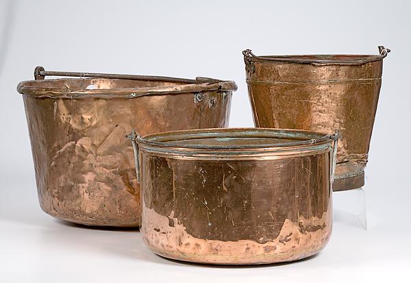 Appraisal: COPPER KETTLES AND BUCKET American or English th century copper