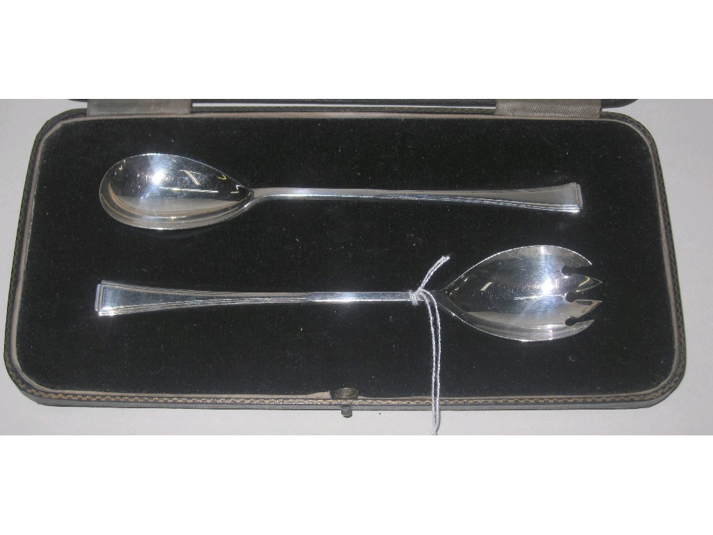 Appraisal: Cased pair of silver salad servers Sheffield