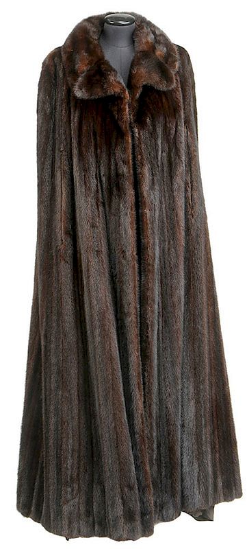 Appraisal: Long Mink Cape th century dark mink with fur lined