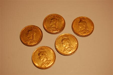 Appraisal: A group of jubilee head Victorian sovereigns comprising two and