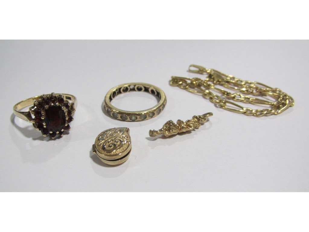 Appraisal: Lot comprising ct gold to include garnet cluster ring figaro