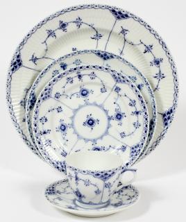 Appraisal: ROYAL COPENHAGEN BLUE FLUTED LACE DINNER SERVICE PIECES ROYAL COPENHAGEN