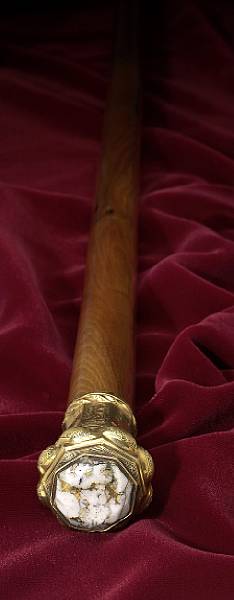 Appraisal: A California k gold and gold quartz headed cane presented