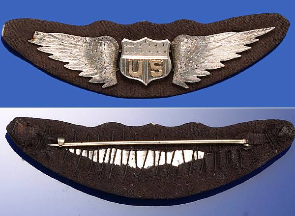 Appraisal: A World War era Pilot's wing belonging to Lt Gaither