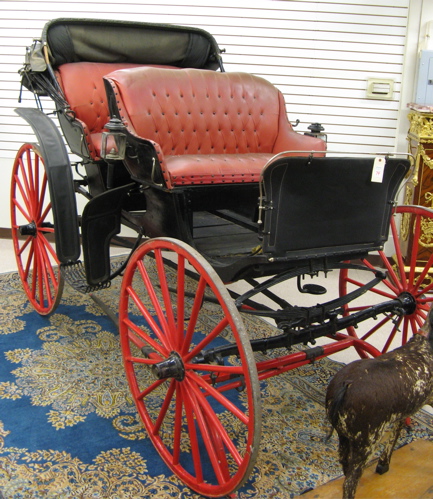 Appraisal: AN AMERICAN HORSE-DRAWN SURREY CARRIAGE J L Clark Carriage Co