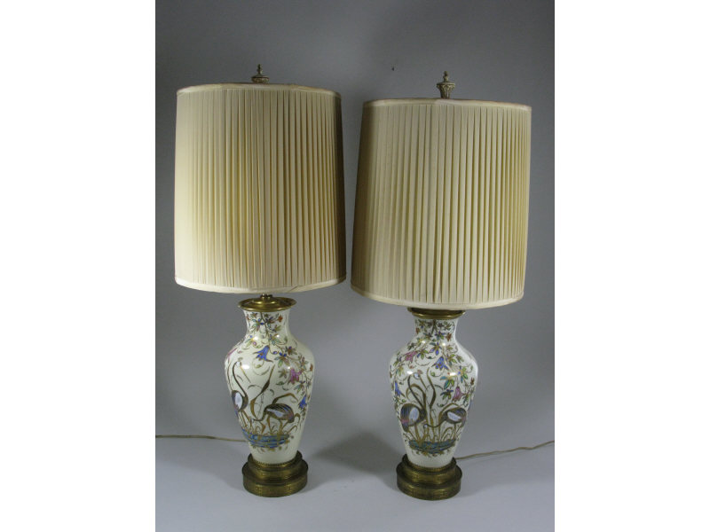 Appraisal: Pair of English China Table Lamps late th c closely