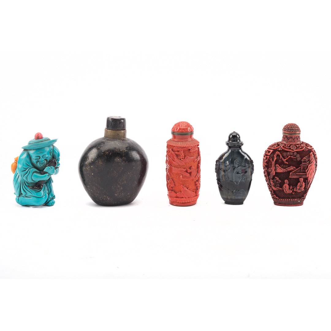 Appraisal: Five Chinese snuff bottles including two carved cinnabar snuff bottles