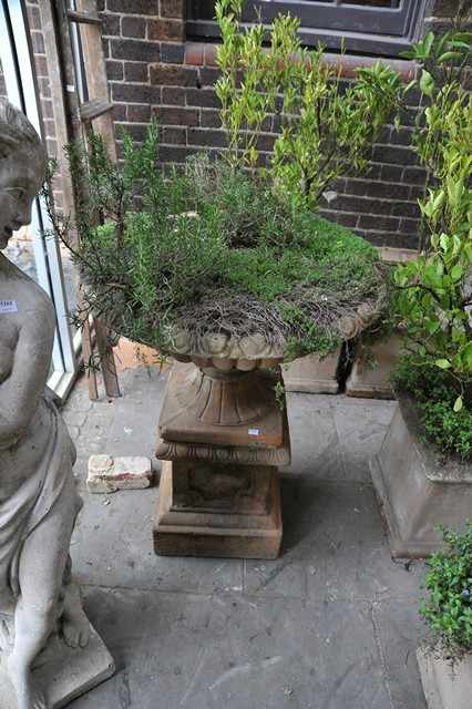 Appraisal: A CONCRETE BIRD BATH ON PEDISTAL