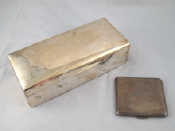 Appraisal: A silver cigarette box x x cm high London and