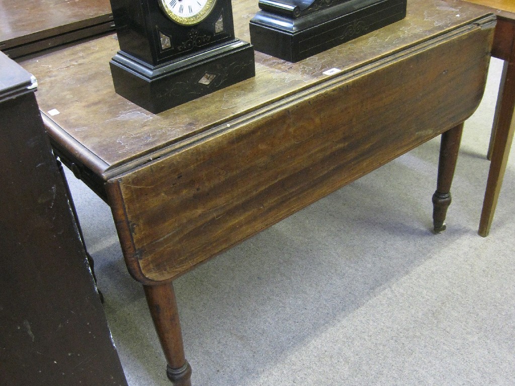 Appraisal: Victorian mahogany Pembroke table missing one leaf