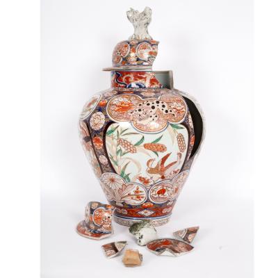 Appraisal: A Japanese Imari jar and cover circa decorated with panels