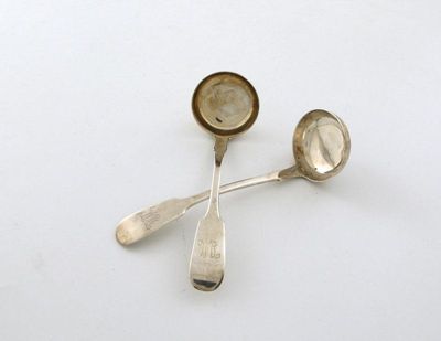 Appraisal: A pair of Victorian Scottish Fiddle pattern toddy ladles the